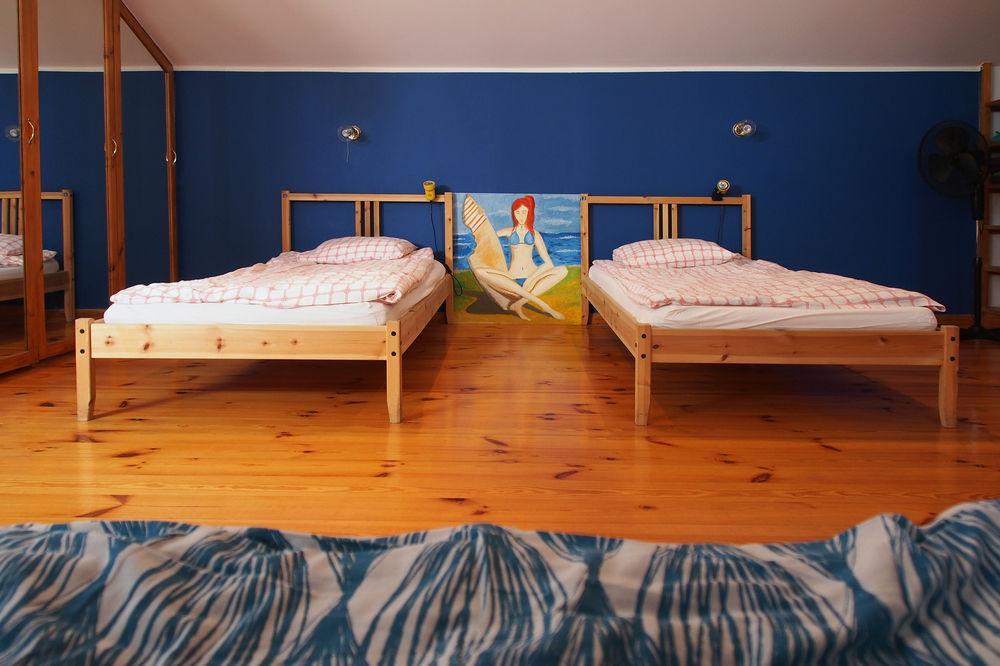 Adventura Hostel Варшава Экстерьер фото