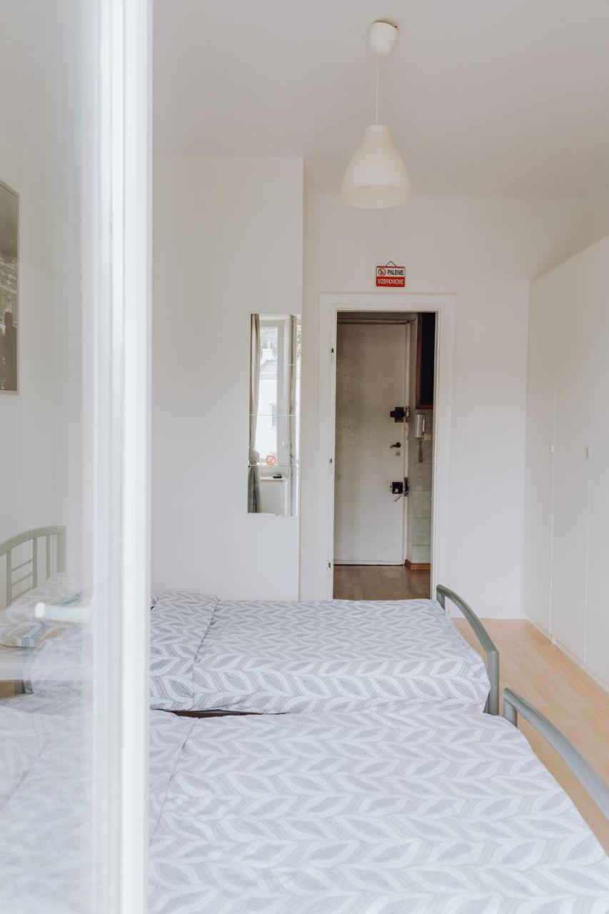 Adventura Hostel Варшава Экстерьер фото