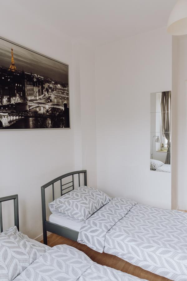 Adventura Hostel Варшава Экстерьер фото