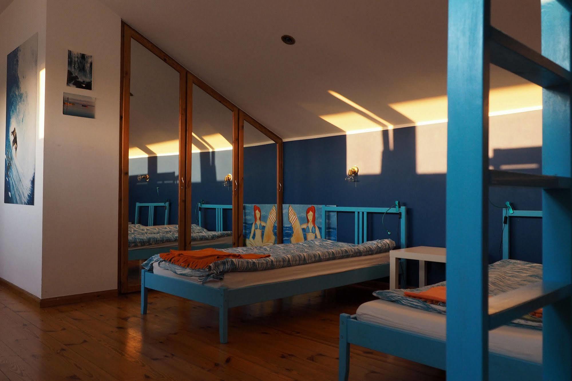 Adventura Hostel Варшава Экстерьер фото